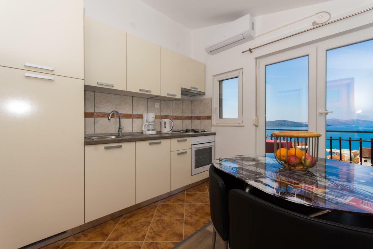 Apartmani Island Trogir Extérieur photo