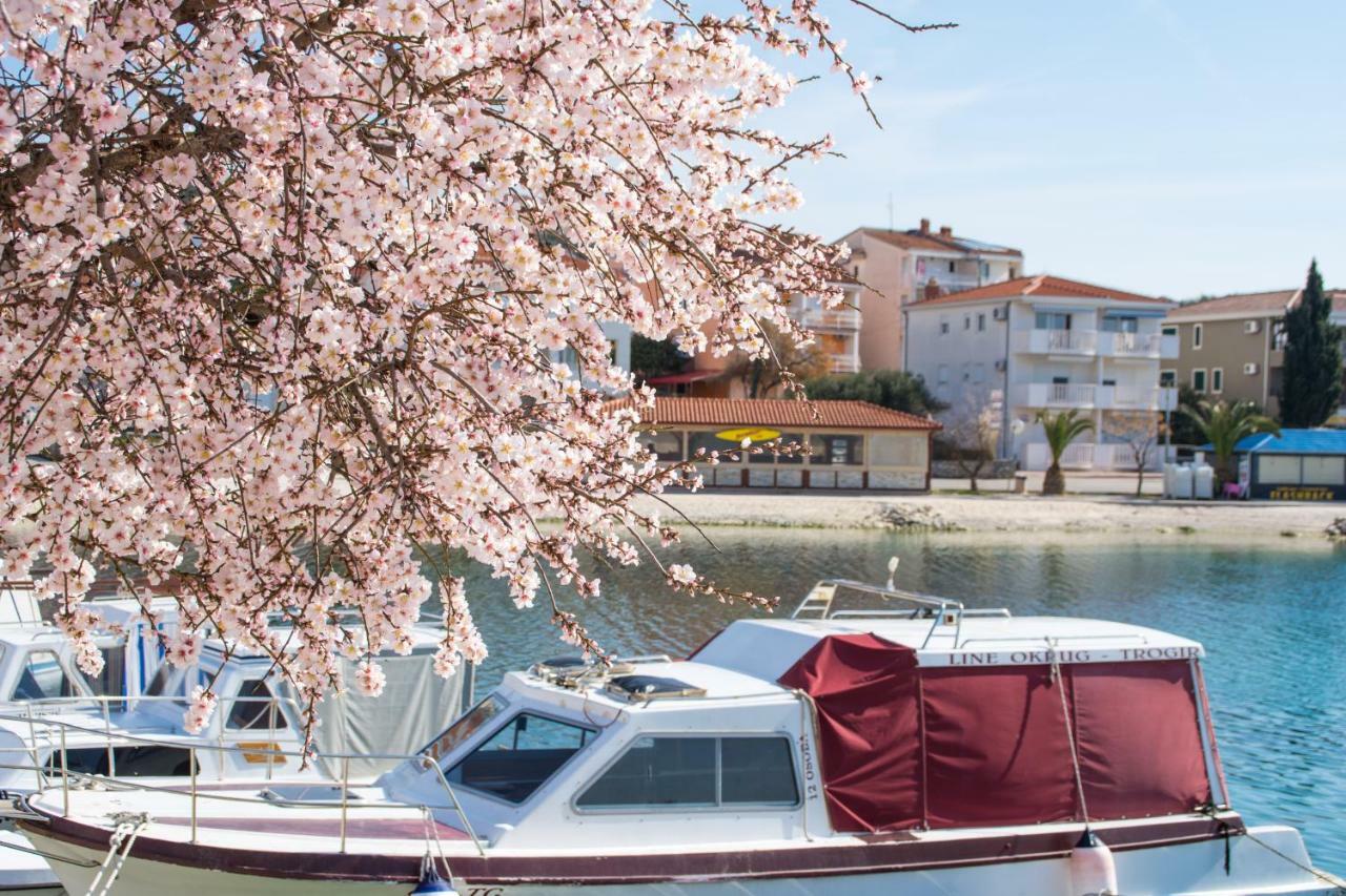 Apartmani Island Trogir Extérieur photo